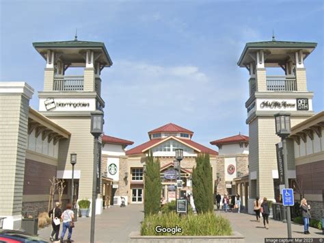 prada san francisco premium outlet